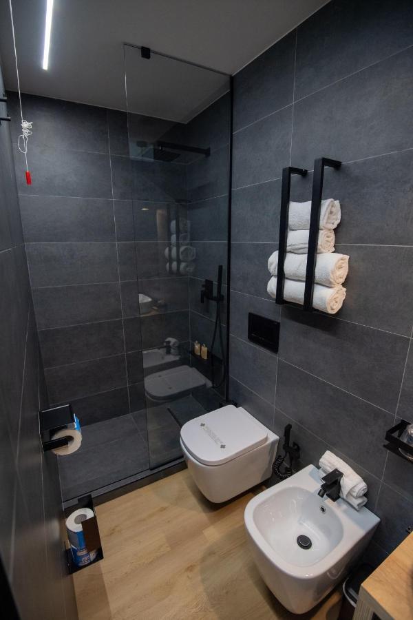 Contemporaneamente 147 - Modern & Comfort Rooms Барі Екстер'єр фото