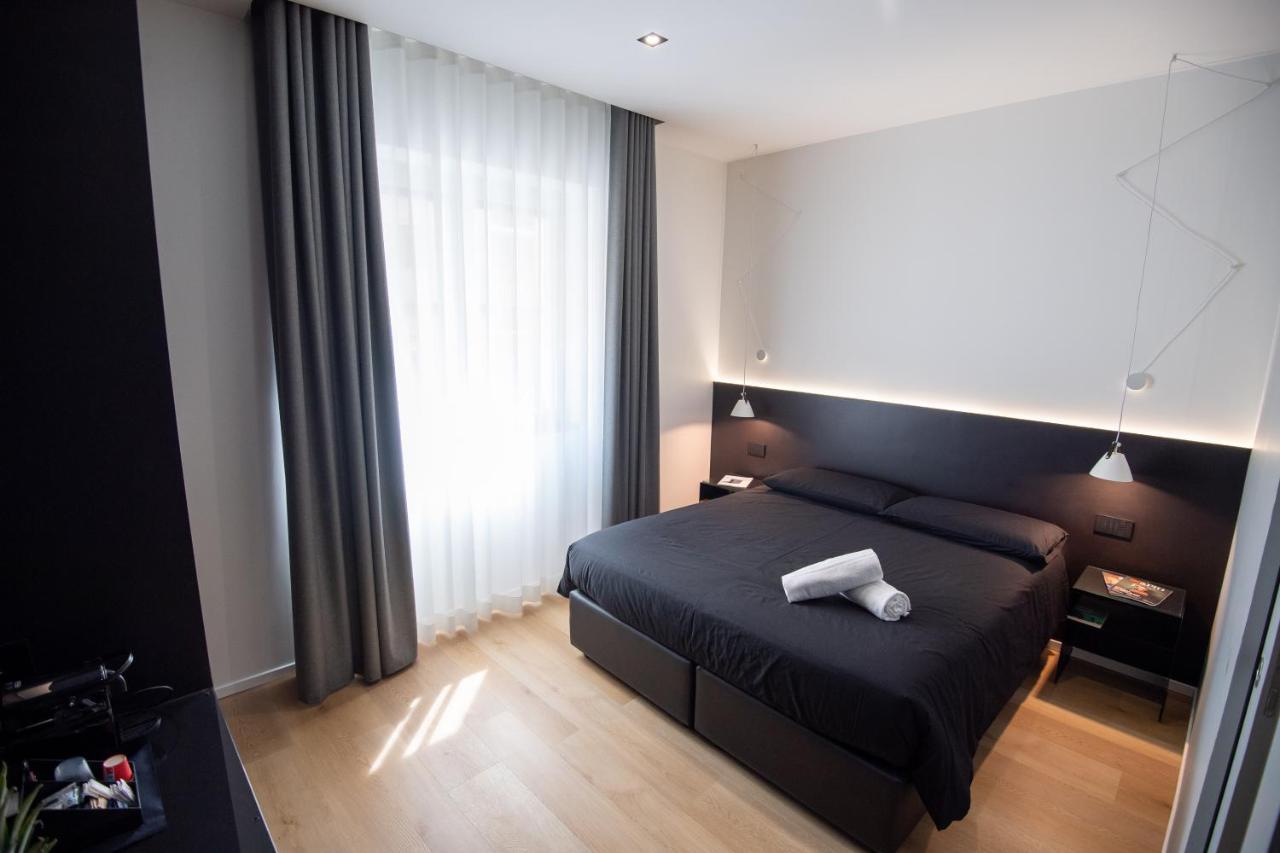 Contemporaneamente 147 - Modern & Comfort Rooms Барі Екстер'єр фото