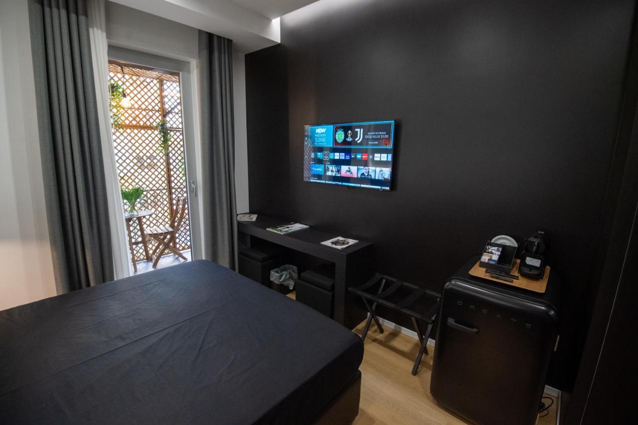 Contemporaneamente 147 - Modern & Comfort Rooms Барі Екстер'єр фото
